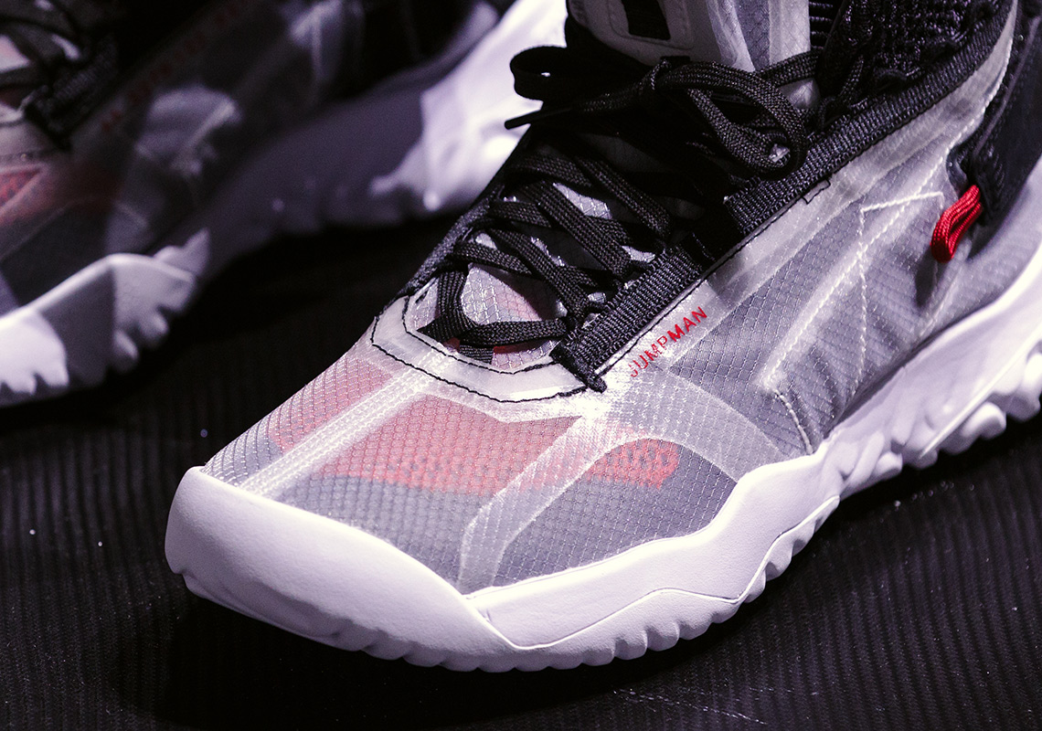 Jordan apex clearance utility on feet