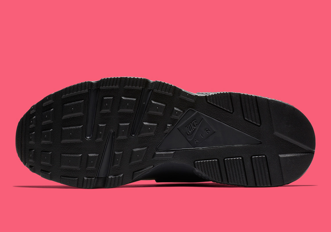 black and hot pink huaraches