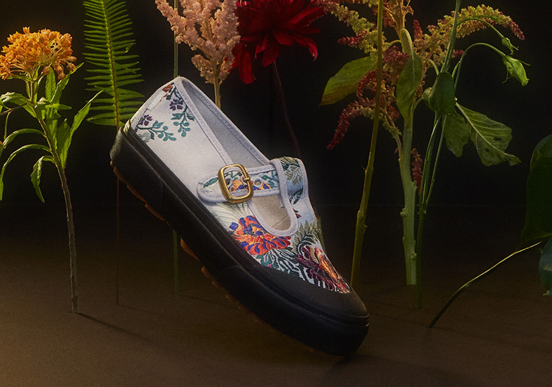 Openiong Ceremony Vans Satin Floral 4