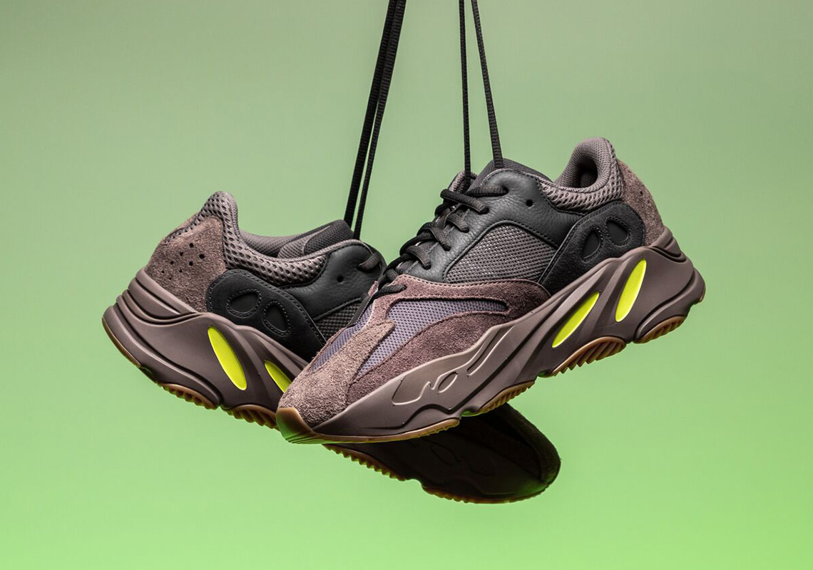 Yeezy 700 sale mauve stadium goods