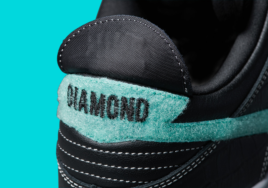 Diamond Nike SB Dunk Official Release Date Info