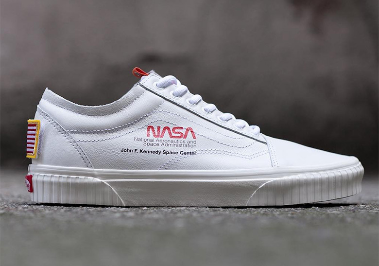 bedelaar Reis fluiten NASA Vans Old Skool Release Date | SneakerNews.com