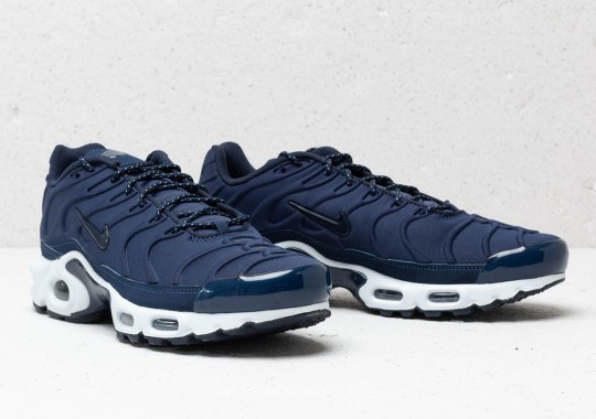 The Nike Air Max Plus SE Features Molded Uppers