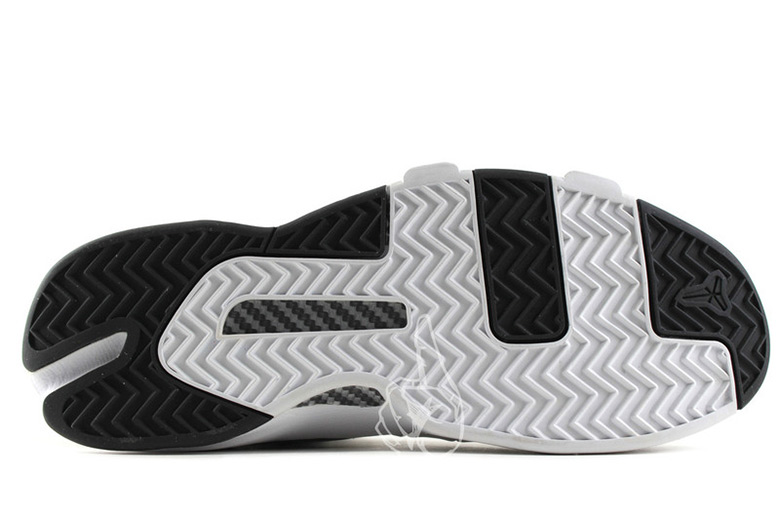 Nike Kobe 1 Prototype 2005 White Black Carbon Fiber