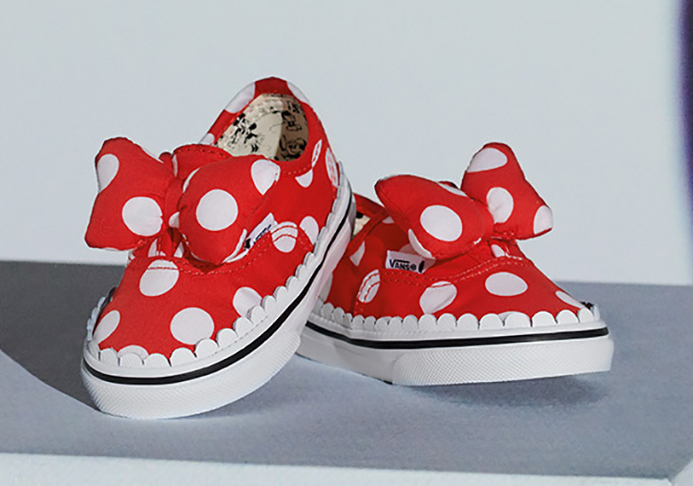 Vans Mickey Mouse Collection 24