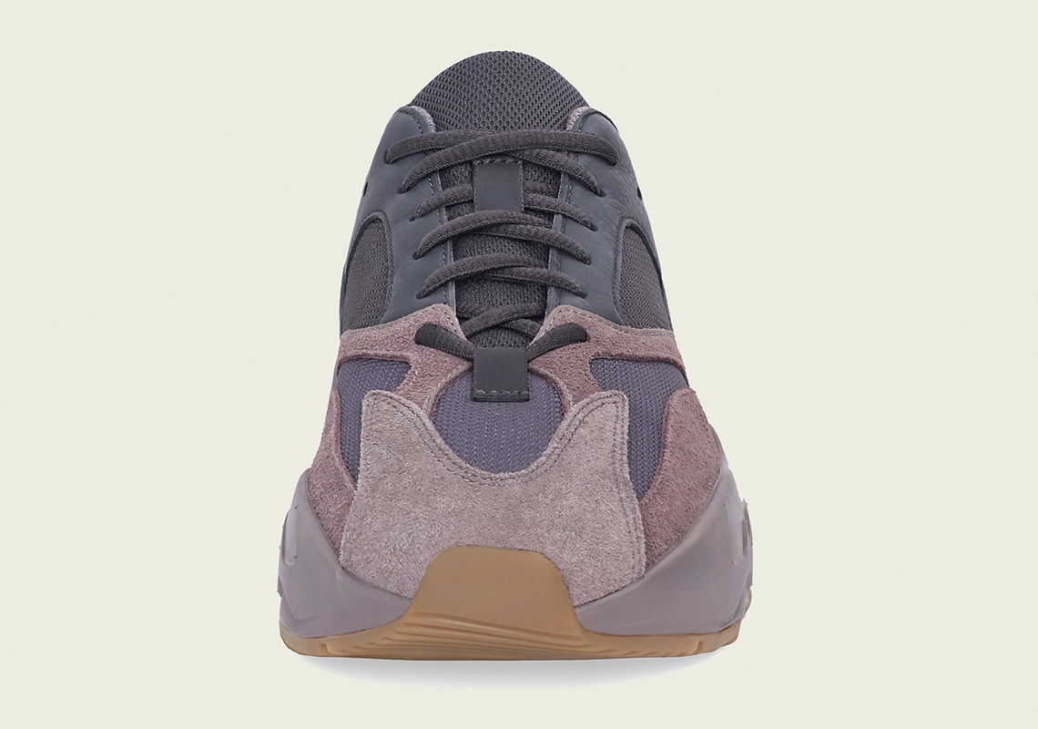 yeezy boost 700 mauve resell