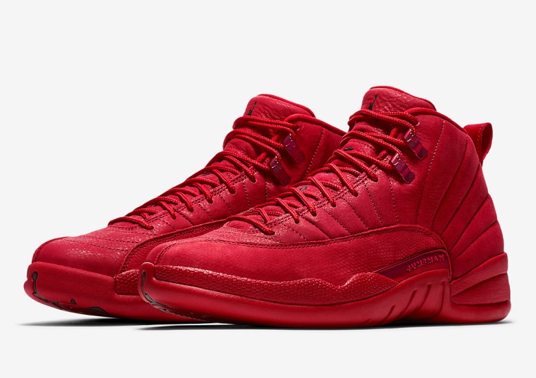 retro 12 gym red on feet