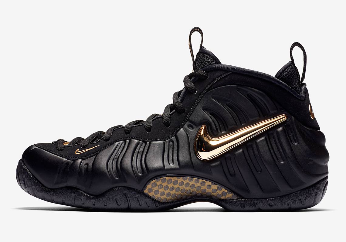 nike air foamposite black metallic gold