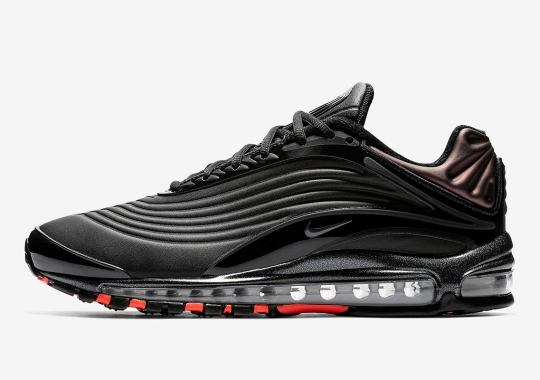 Glossy Black Accents Come To The Nike Air Max Deluxe