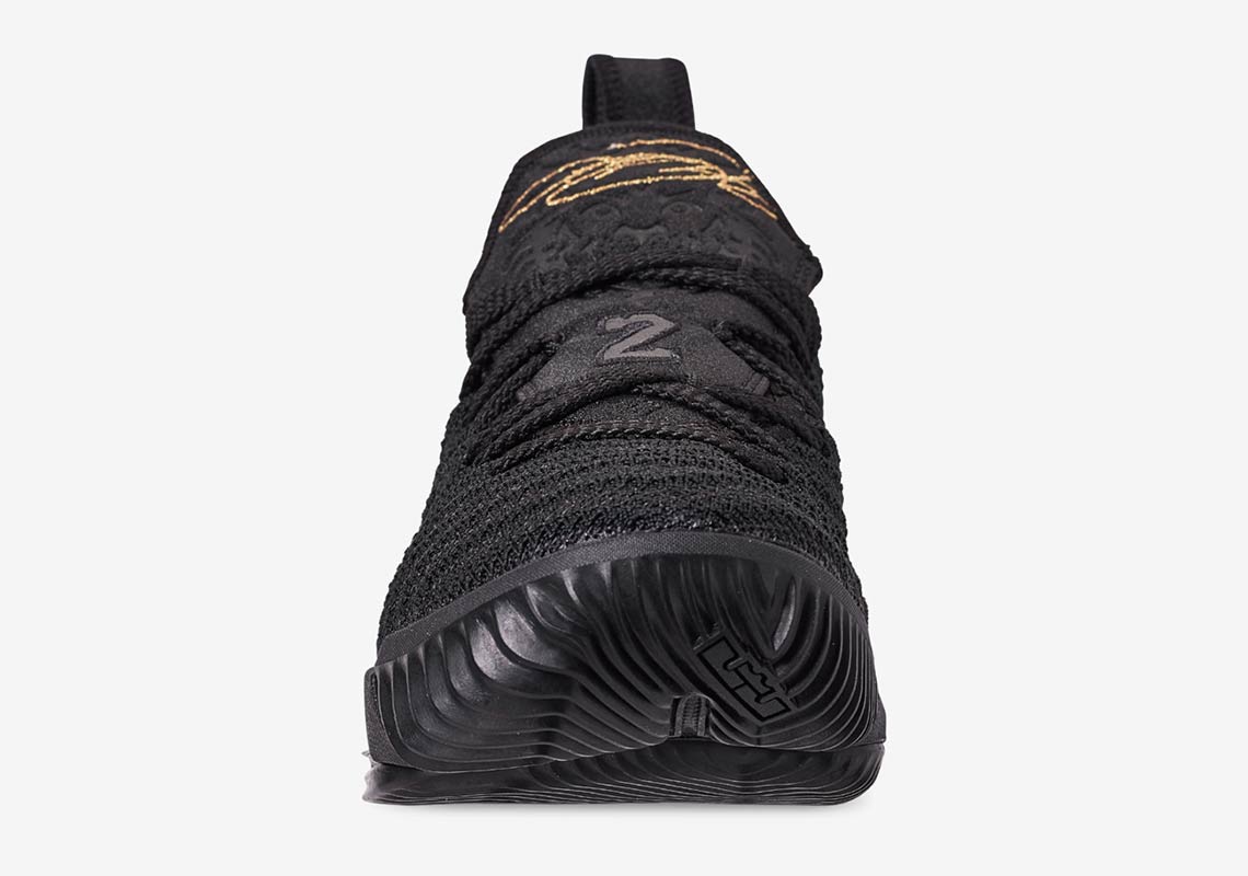 nike lebron 16 im king