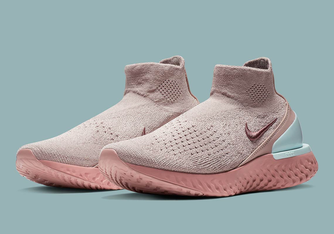 nike wmns rise react flyknit