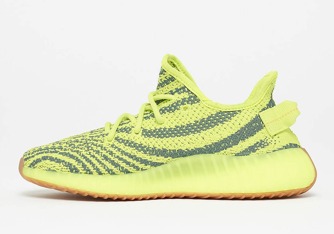 yeezy 350 v2 yellow frozen