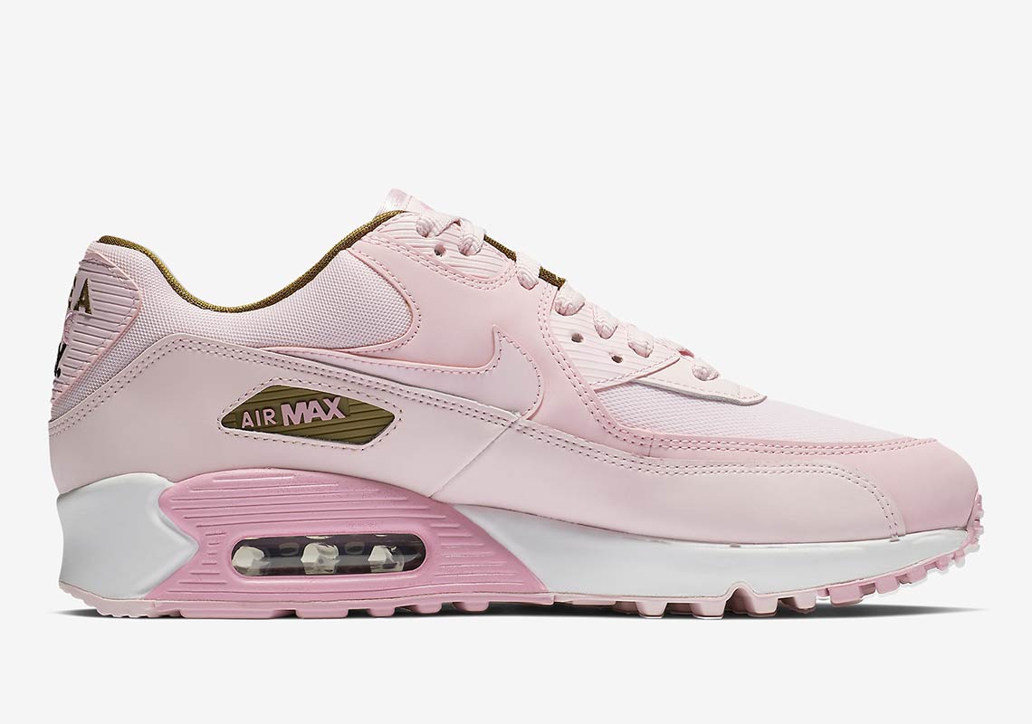 have a nike day air max pink