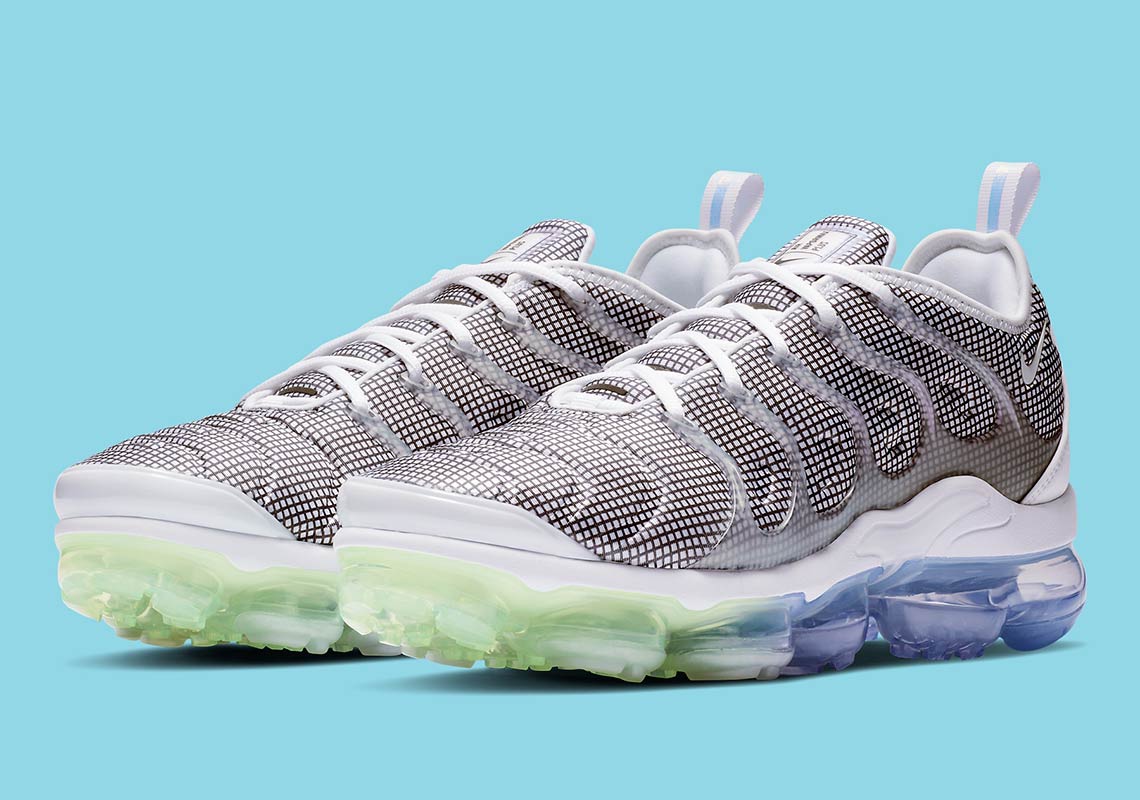 Nike Vapormax Plus Grid 924453 105 Release Info SneakerNews