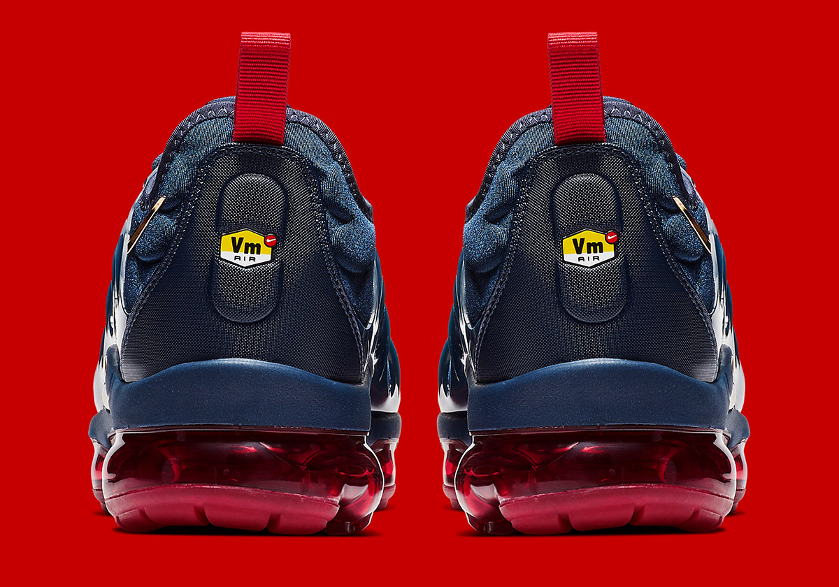 vapormax plus olympics