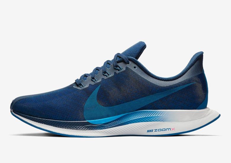 The Nike Zoom Pegasus 35 Turbo Is Here In Navy Blue - SneakerNews.com