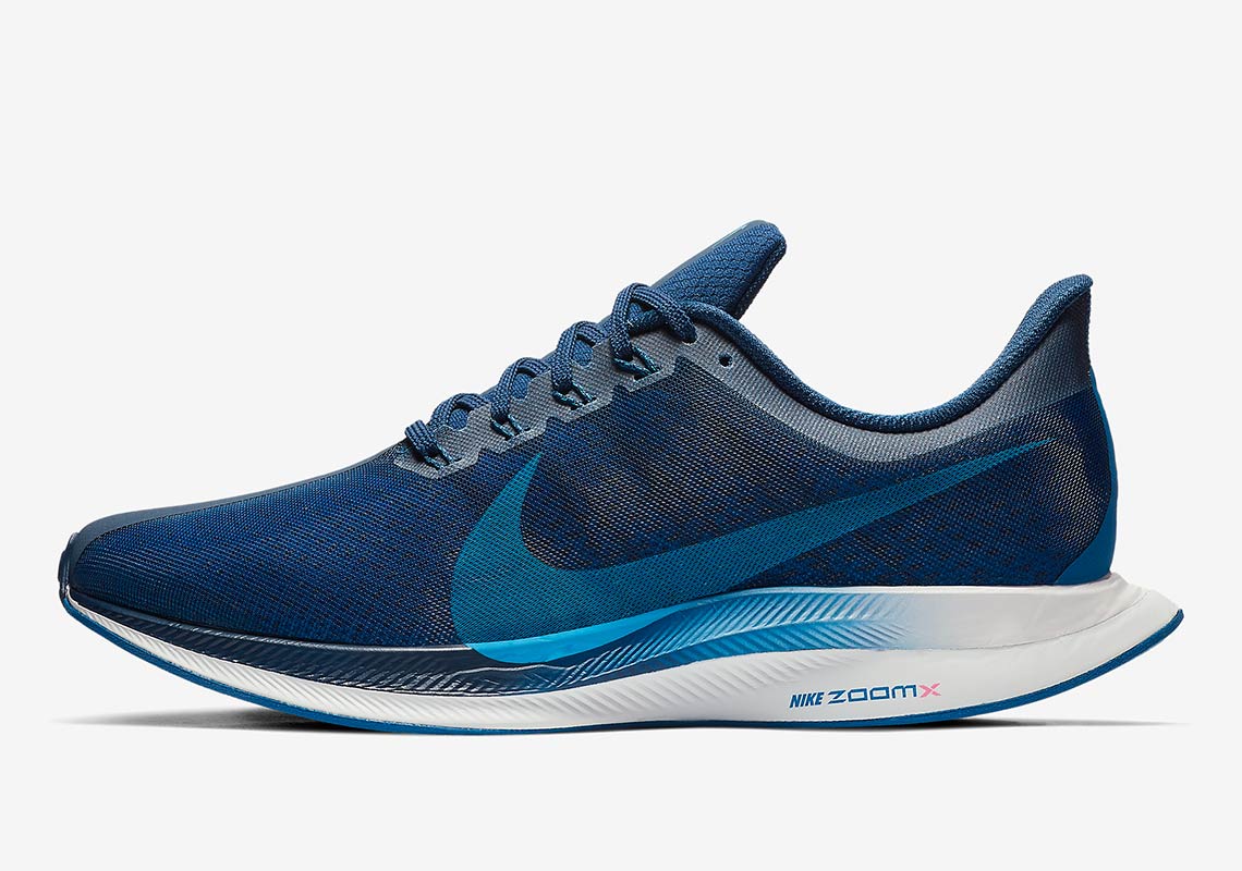 The Nike Zoom Pegasus 35 Turbo Is Here In Navy Blue - SneakerNews.com