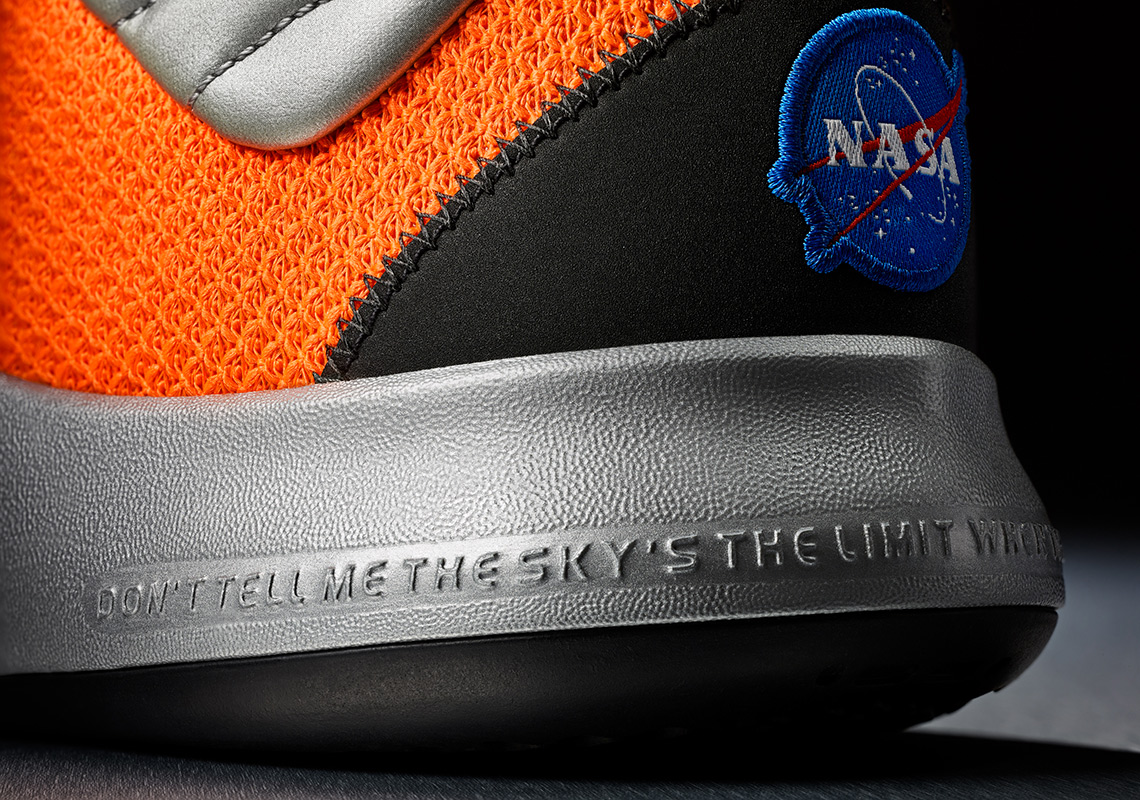 kyrie 5 nasa