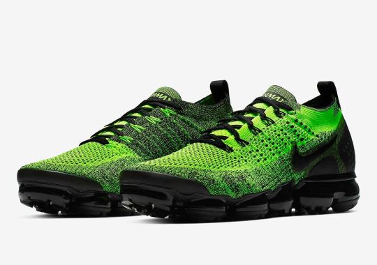 Nike Vapormax Flyknit 2 Gets Dressed in Neon Green And Black