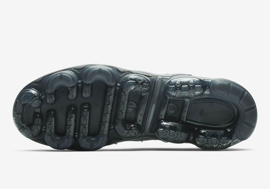 Nike Vapormax Plus Wolf Grey Release Date | SneakerNews.com