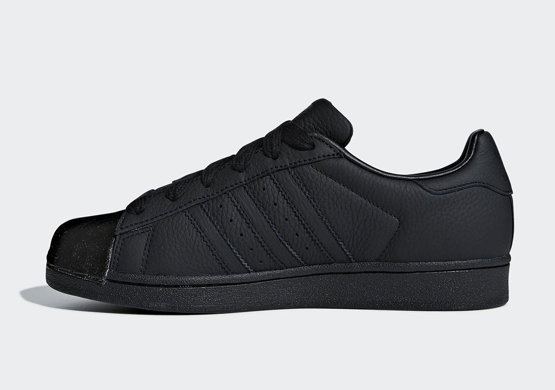 Hubert Hudson oogopslag Derde adidas Superstar Tonal Pack WMNS Release Info | SneakerNews.com