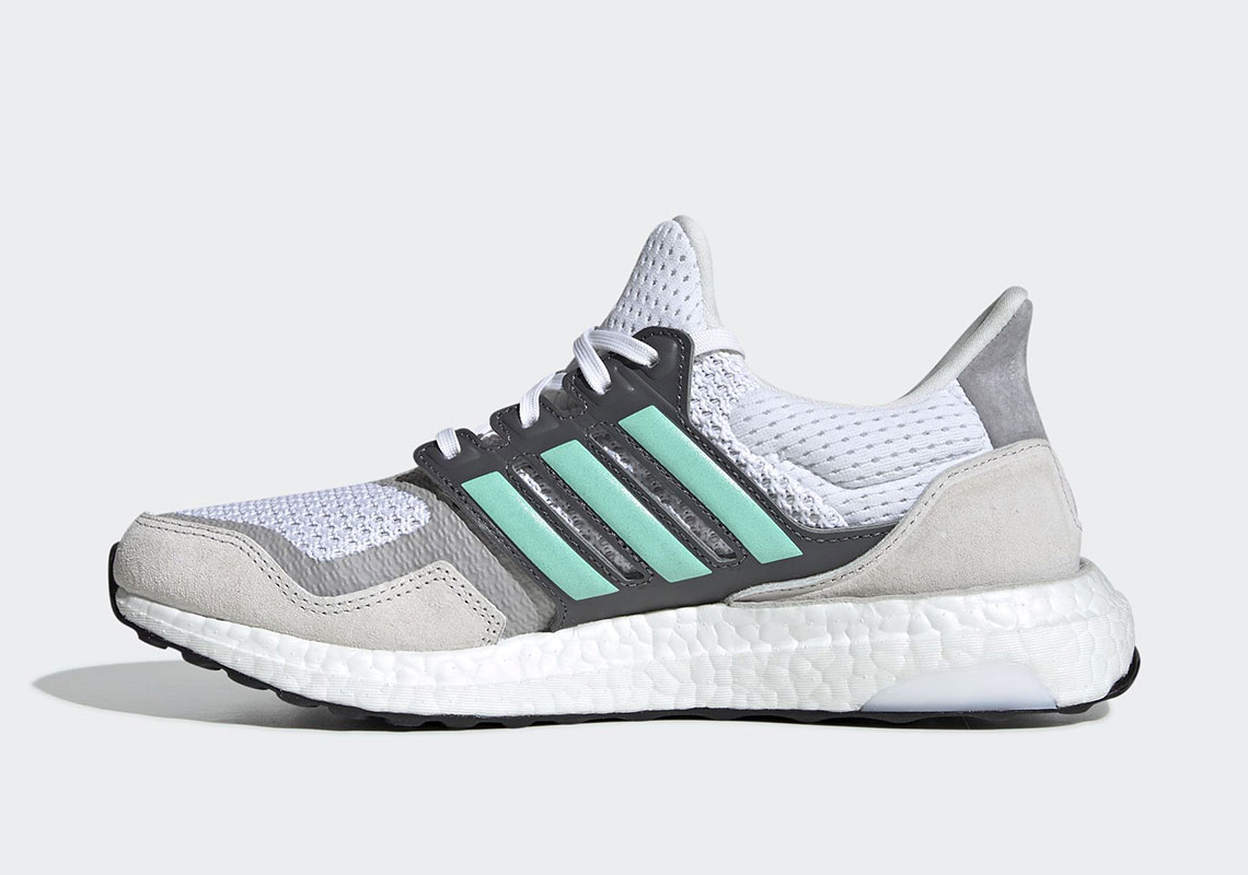 Adidas ultra boost hot sale toe box