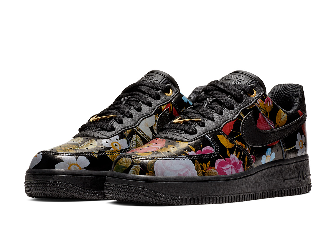 nike blackcement air force 1 floral ao1017 002 1