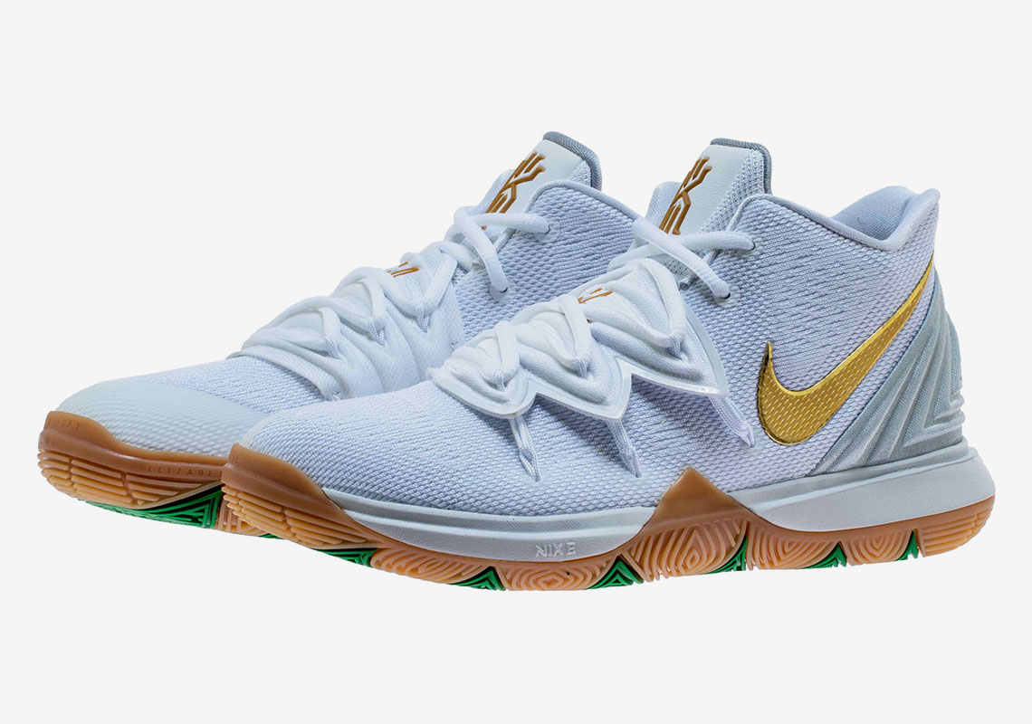 Kyrie 5 shop white metallic gold