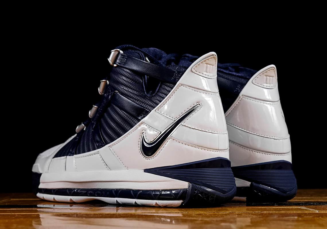 Lebron 3 navy white hotsell