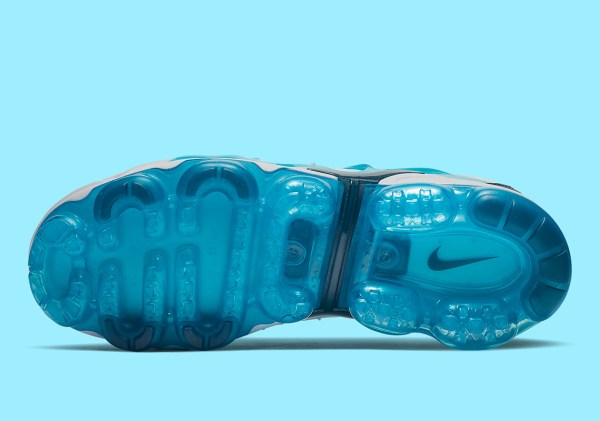 Nike Vapormax Plus 924453-104 Blue Force | SneakerNews.com