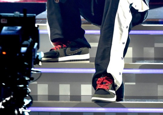 Travis Scott Debuts His Air Jordan 1 Low At Grammy Awards