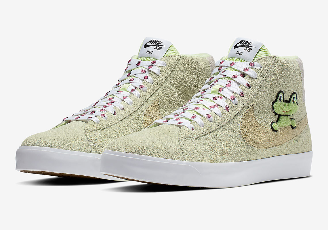 nike sb blazer x frog