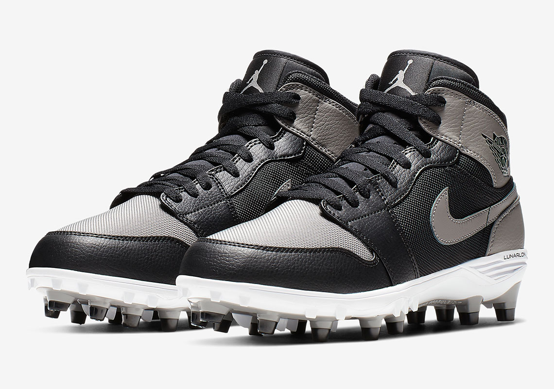 jordan 1s football cleats