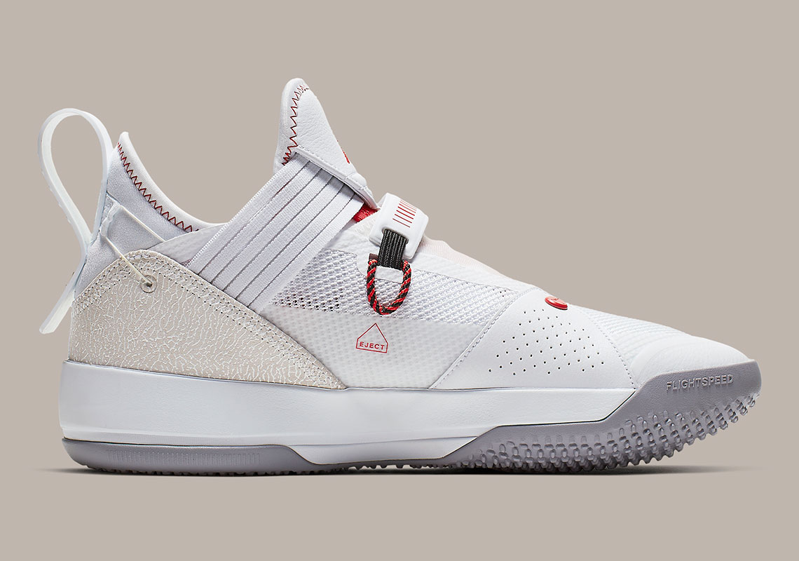 Jordan 33 Low Cement CD9560 106 Release 