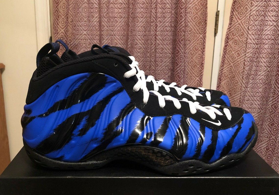 nike foamposite memphis