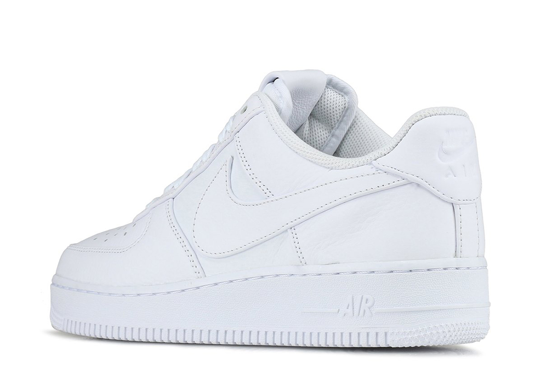 Nike Air Force 1 Low Oversized Swoosh White At4143 103 3