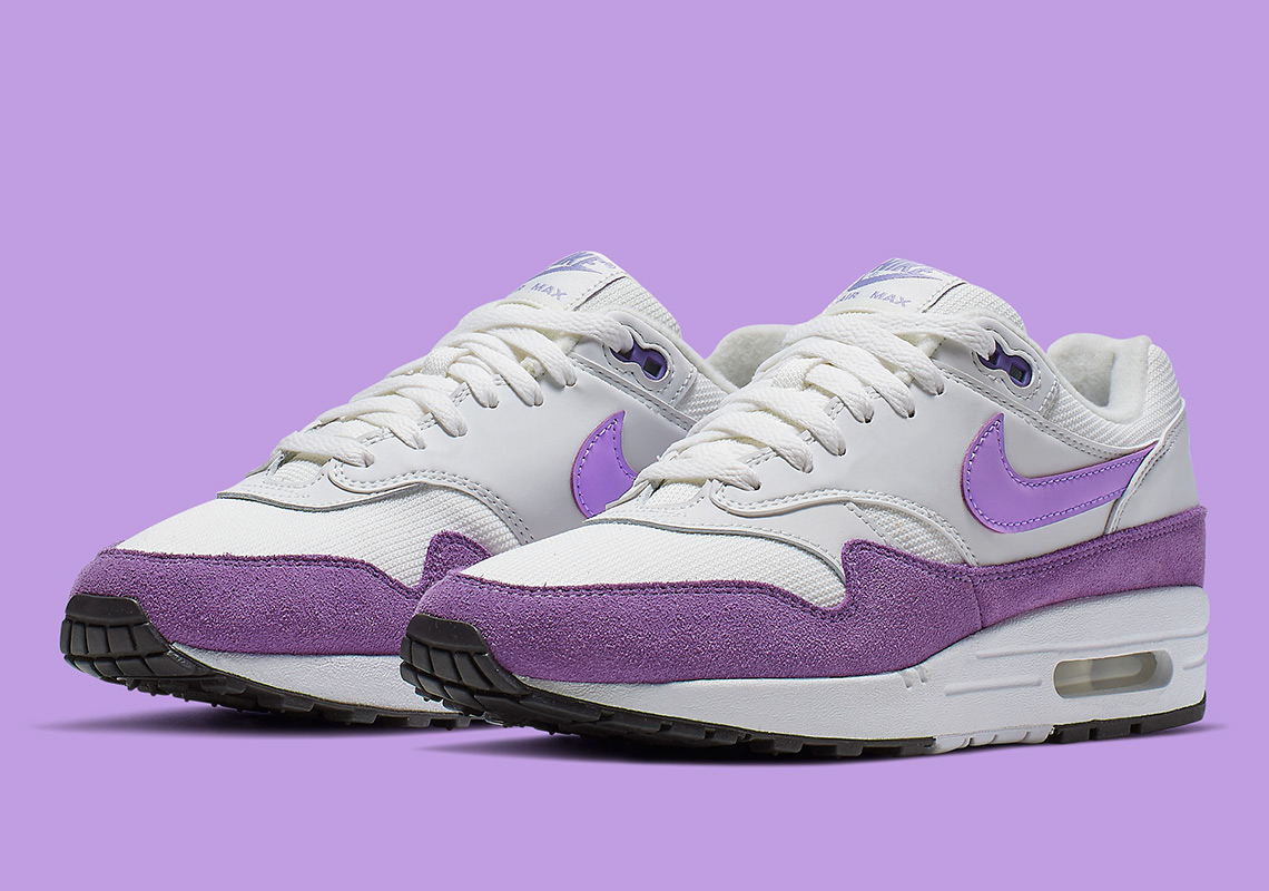 purple air max sneakers