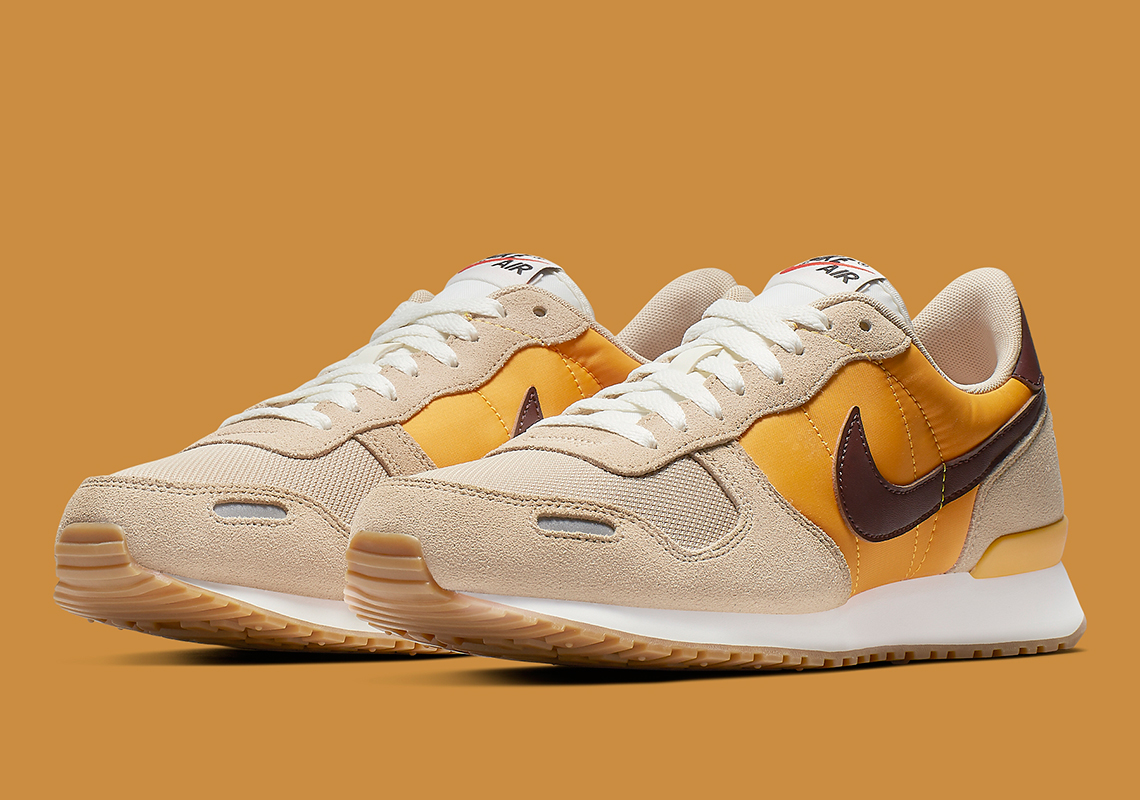 nike air vortex tan