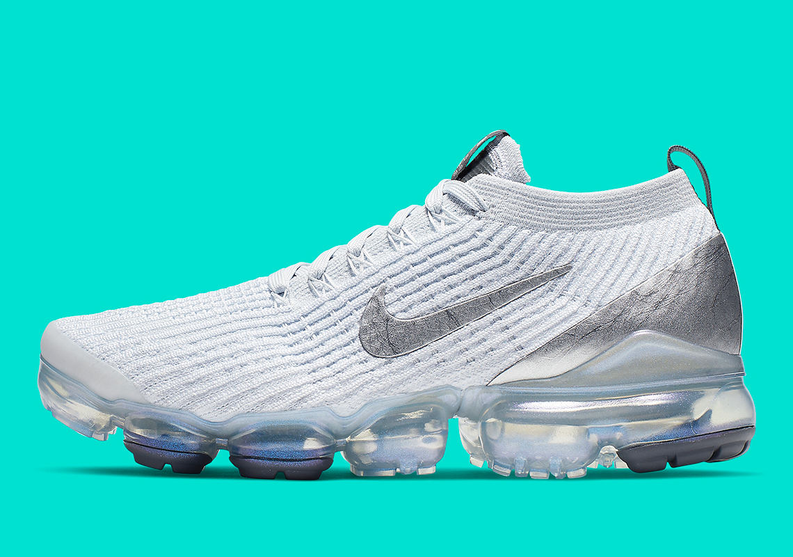 ladies white nike vapormax