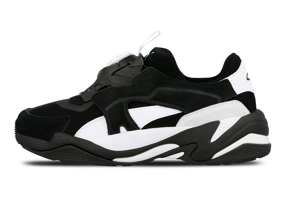 puma disc black and white