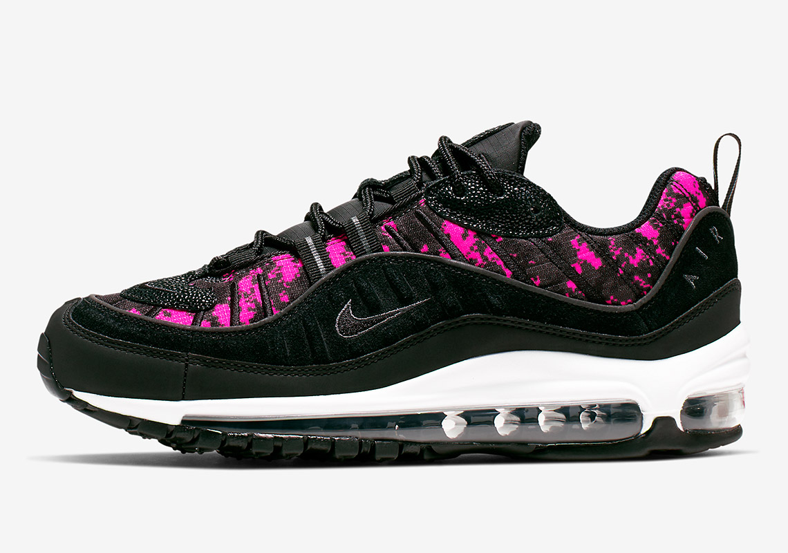Digital Pixel Prints Appear On The Nike Air Max 98
