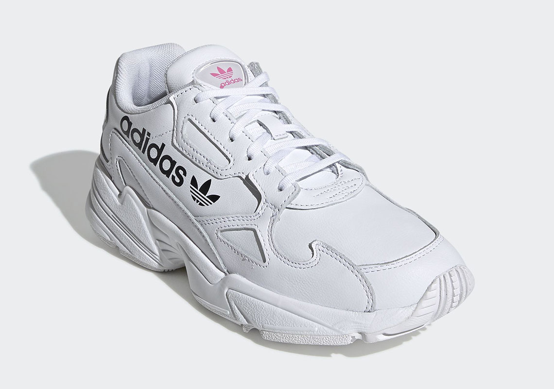 Adidas originals outlet falcon w eg7652