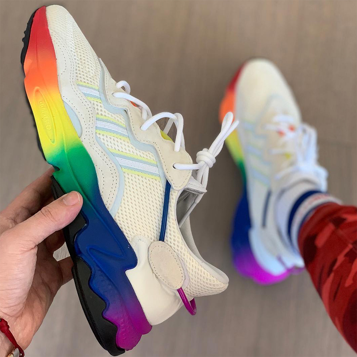 Adidas uomo Ozweego Neoprene Love Unites Rainbow 2