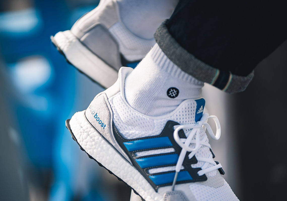 Adidas ultra boost s y l true blue hotsell