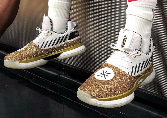 Dwyane Wade Sports Special #OneLastDance Way Of Wade PEs For Final Home Game