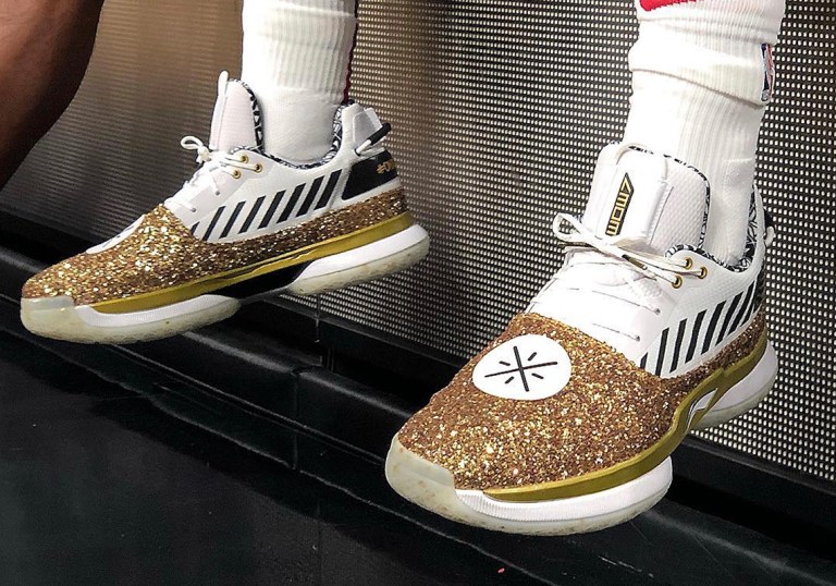 D wade gold s-l400.jpg main image 3
