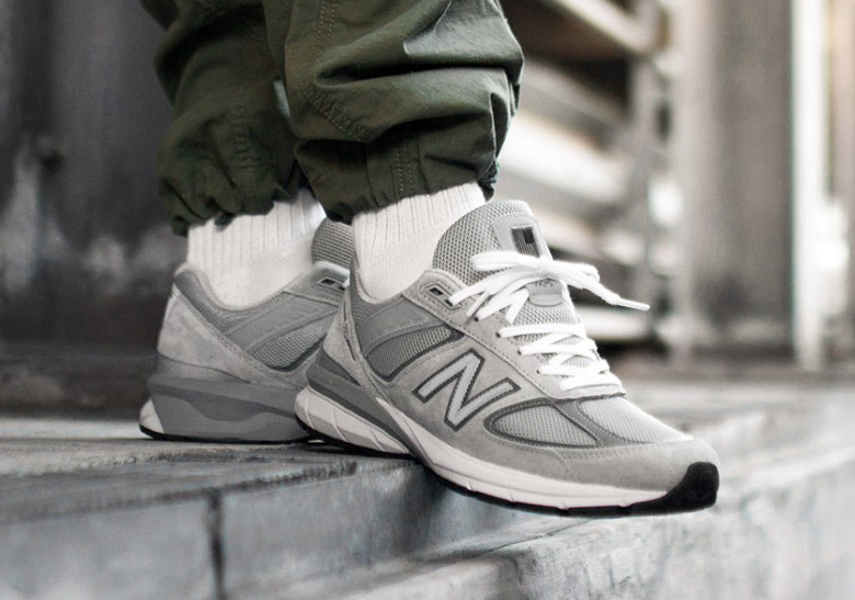 990v5 on feet