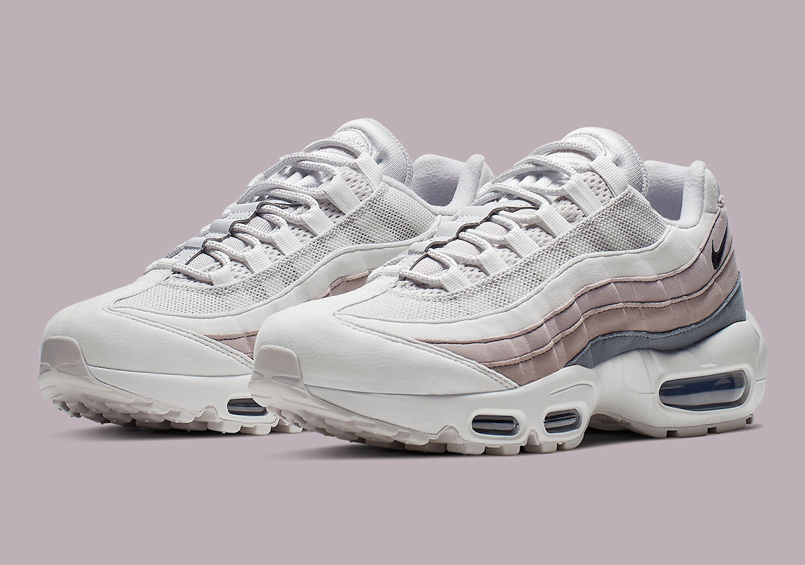 Another Greyscale Gradient Appears On The Nike Air Max 95