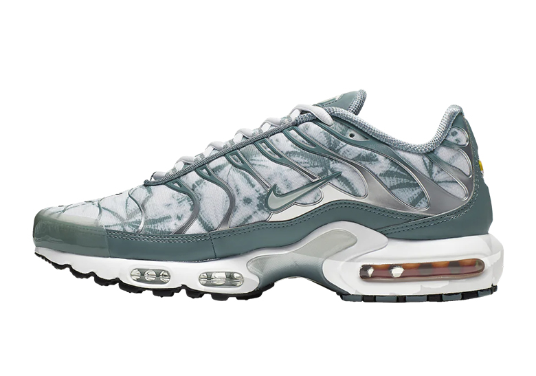 air max plus palm trees blue