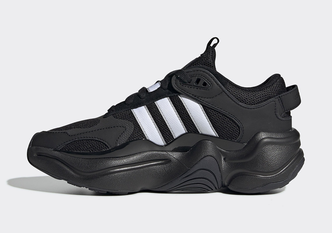 adidas Magmur Runner Black White EE5141 Release Date | SneakerNews.com